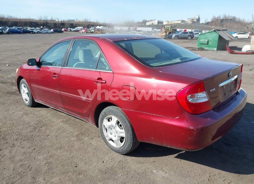 Photo 3 of 2004 Toyota Camry LE (VIN 4T1BE32K34U303200)