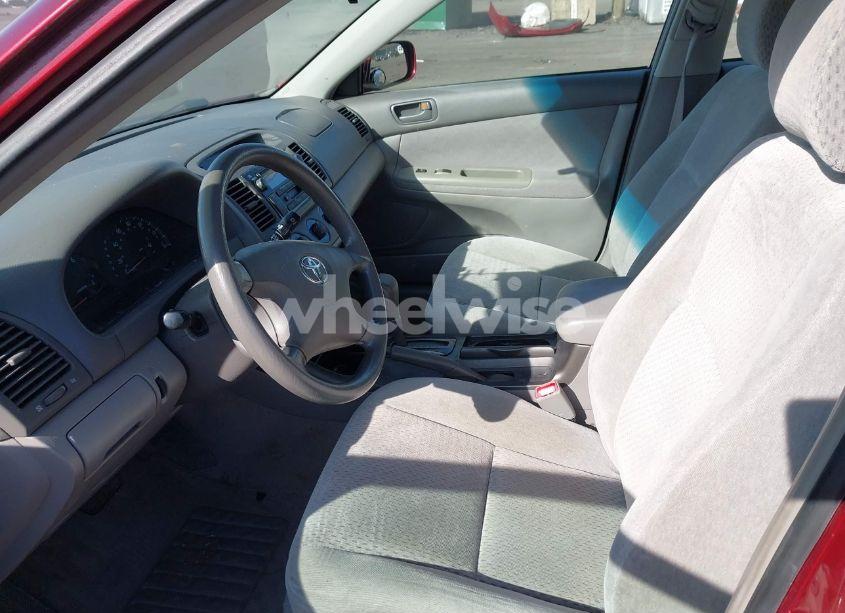 Photo 5 of 2004 Toyota Camry LE (VIN 4T1BE32K34U303200)