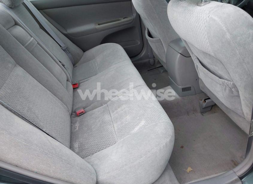 Photo 8 of 2004 Toyota Camry LE (VIN 4T1BE32K34U303603)