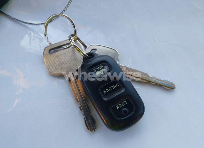 Photo 11 of 2004 Toyota Camry LE (VIN 4T1BE32K34U341946)