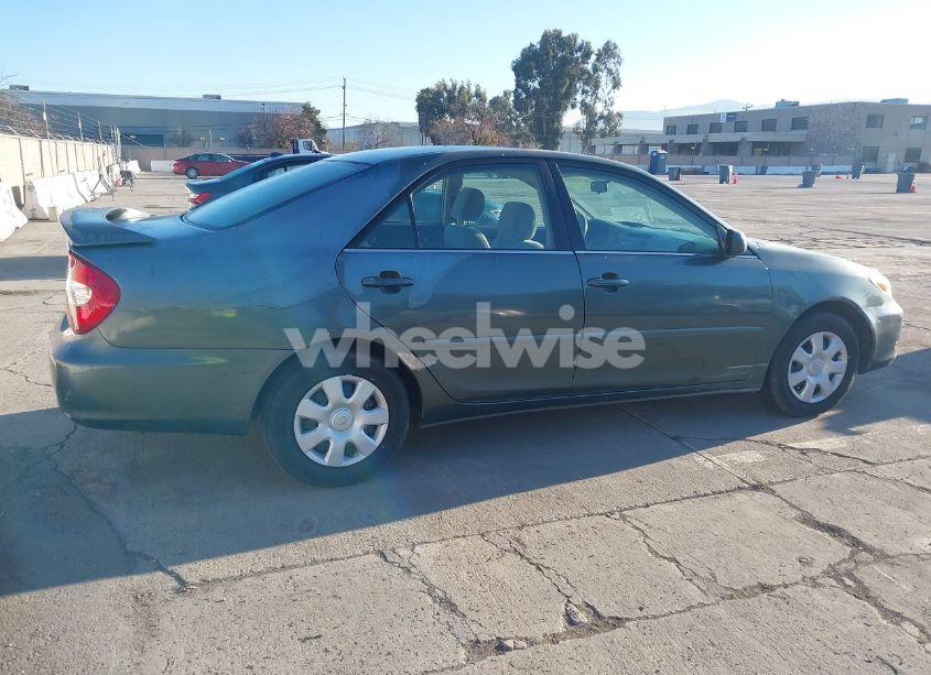 Photo 4 of 2004 Toyota Camry LE (VIN 4T1BE32K34U341946)