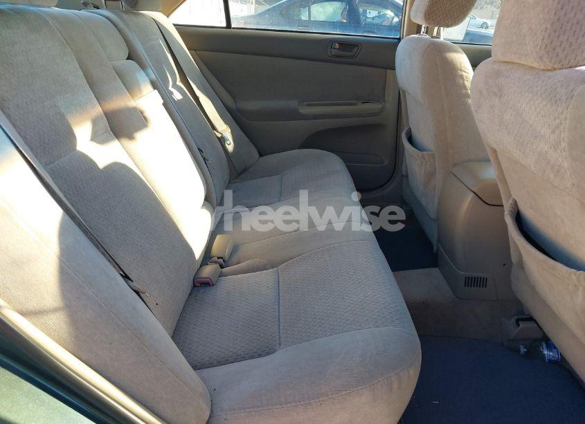 Photo 8 of 2004 Toyota Camry LE (VIN 4T1BE32K34U341946)