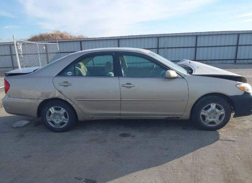 Photo 13 of 2004 Toyota Camry LE (VIN 4T1BE32K34U358066)