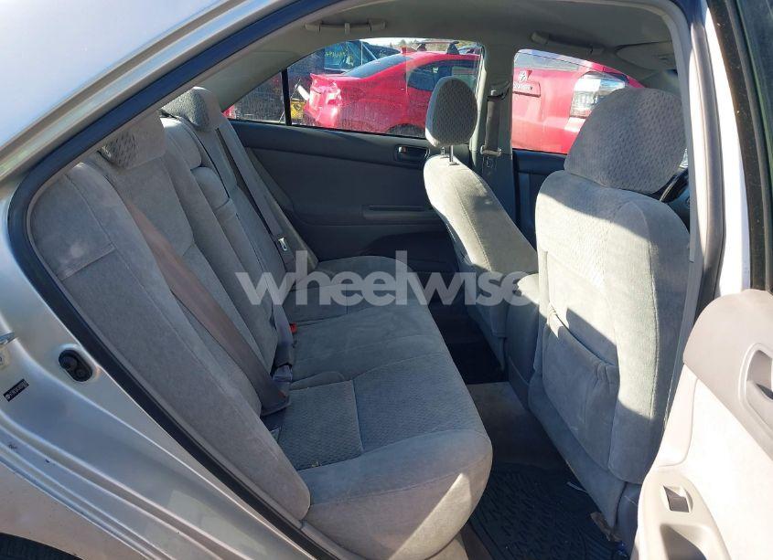 Photo 8 of 2004 Toyota Camry LE (VIN 4T1BE32K34U376616)