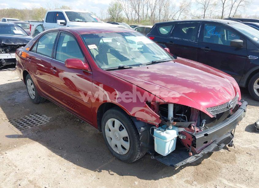 2004 Toyota Camry LE (VIN 4T1BE32K34U377605) main photo