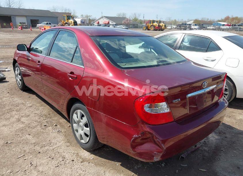 Photo 3 of 2004 Toyota Camry LE (VIN 4T1BE32K34U377605)