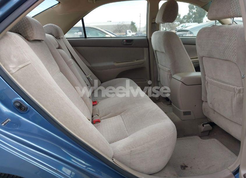 Photo 8 of 2004 Toyota Camry LE (VIN 4T1BE32K34U827463)