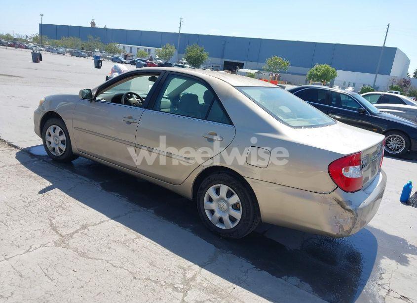 Photo 3 of 2004 Toyota Camry LE (VIN 4T1BE32K34U837359)