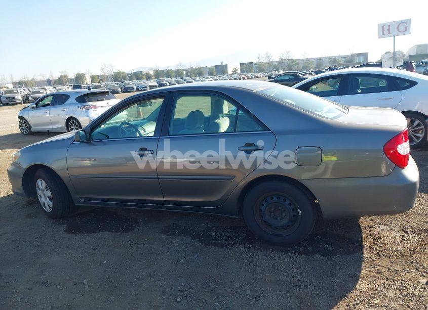 Photo 14 of 2004 Toyota Camry LE (VIN 4T1BE32K34U838057)
