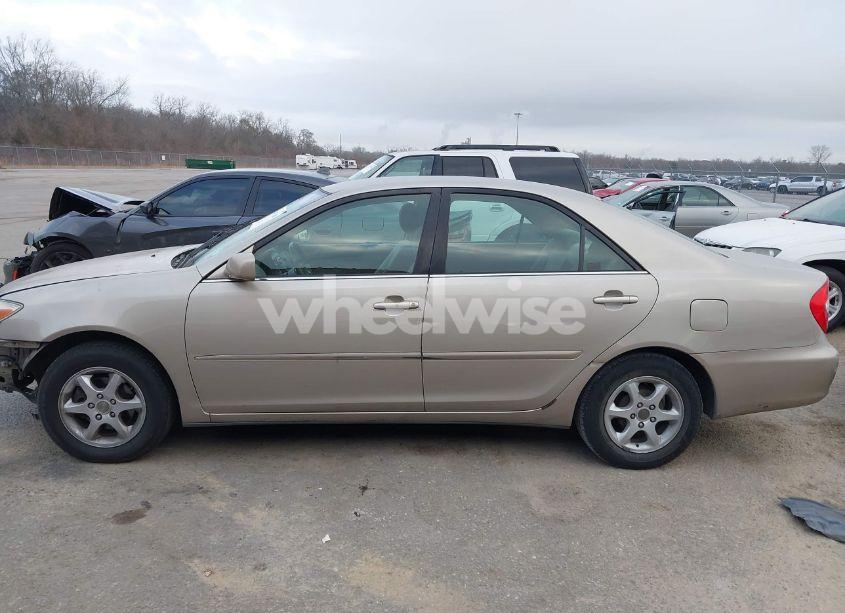 Photo 14 of 2004 Toyota Camry LE (VIN 4T1BE32K34U848913)