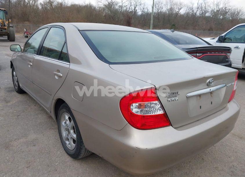 Photo 3 of 2004 Toyota Camry LE (VIN 4T1BE32K34U848913)