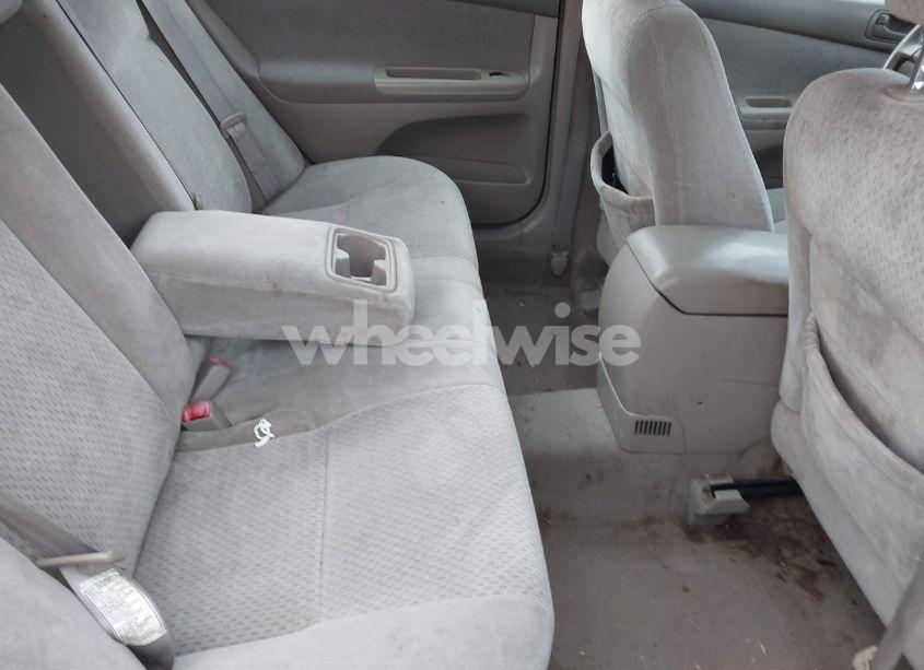 Photo 8 of 2004 Toyota Camry LE (VIN 4T1BE32K34U848913)