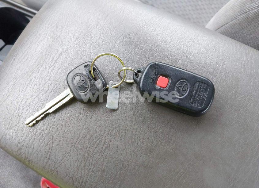 Photo 11 of 2004 Toyota Camry LE (VIN 4T1BE32K34U862147)