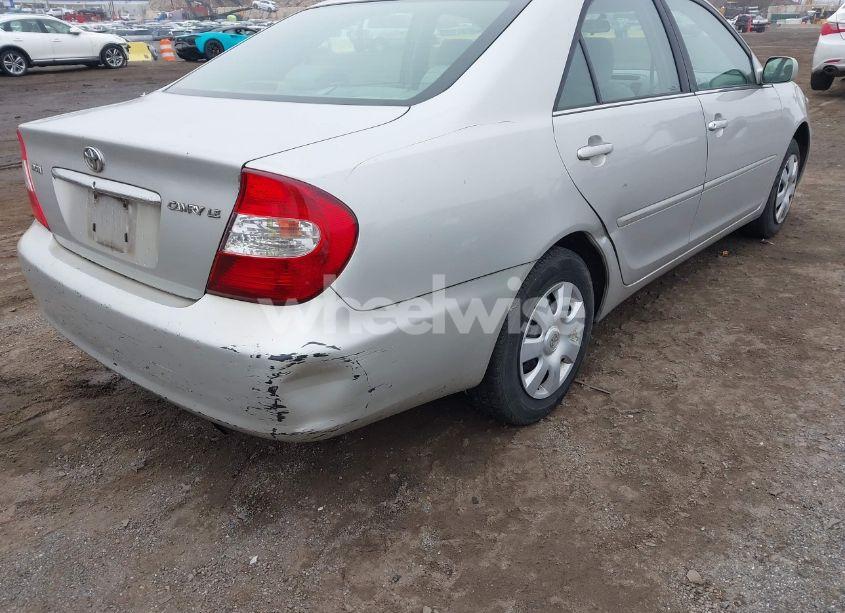 Photo 6 of 2004 Toyota Camry LE (VIN 4T1BE32K34U862147)