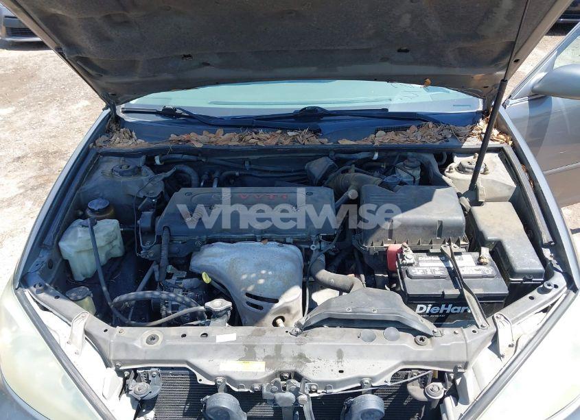 Photo 10 of 2004 Toyota Camry LE (VIN 4T1BE32K34U862696)