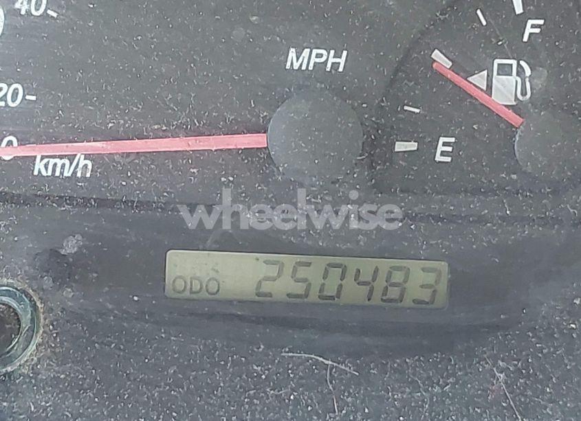 Photo 6 of 2004 Toyota Camry LE (VIN 4T1BE32K34U862696)