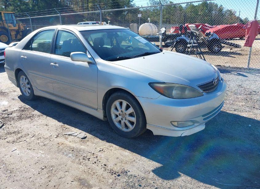 2004 Toyota Camry SE (VIN 4T1BE32K34U901786) main photo