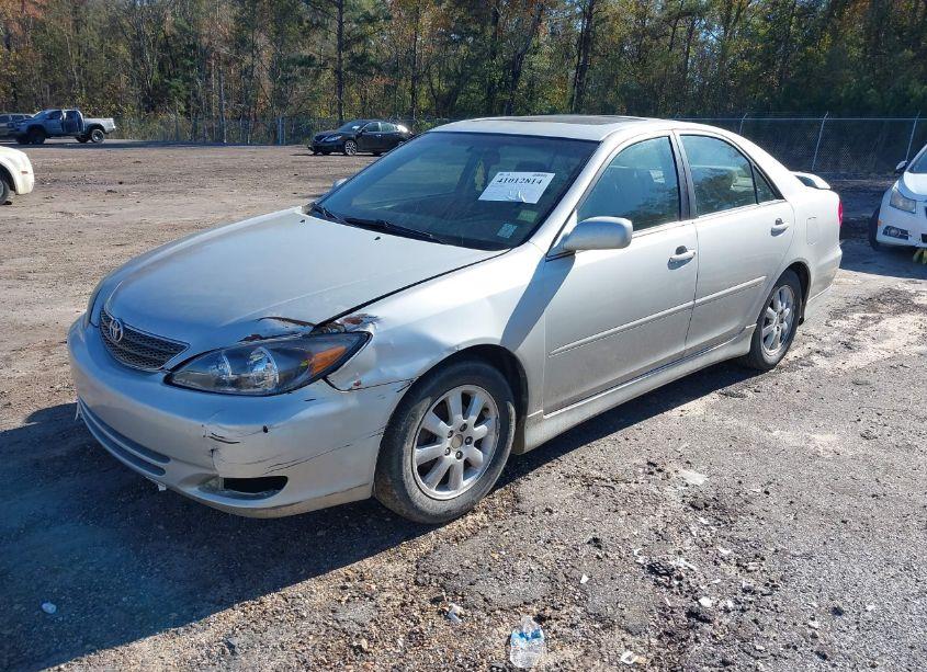 Photo 2 of 2004 Toyota Camry SE (VIN 4T1BE32K34U901786)