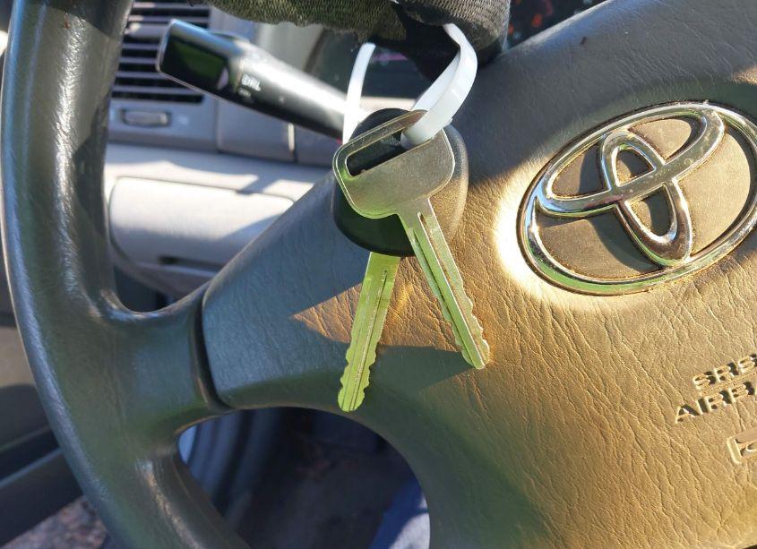 Photo 11 of 2004 Toyota Camry LE (VIN 4T1BE32K34U915199)