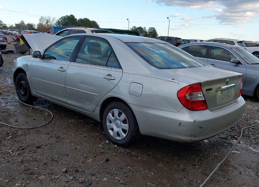 Photo 3 of 2004 Toyota Camry LE (VIN 4T1BE32K34U915199)