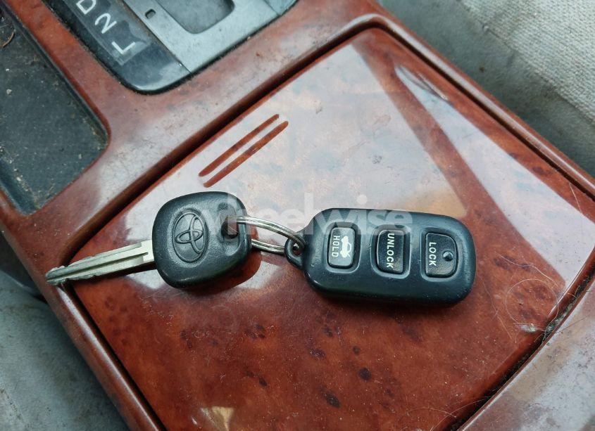 Photo 11 of 2004 Toyota Camry XLE (VIN 4T1BE32K34U920533)