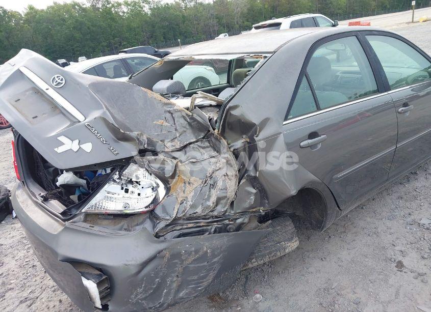 Photo 6 of 2004 Toyota Camry XLE (VIN 4T1BE32K34U920533)