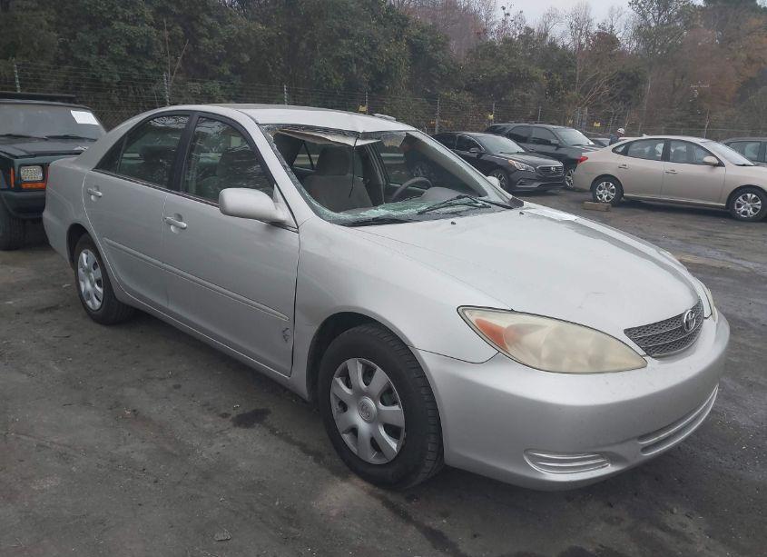 2004 Toyota Camry LE (VIN 4T1BE32K34U925120) main photo
