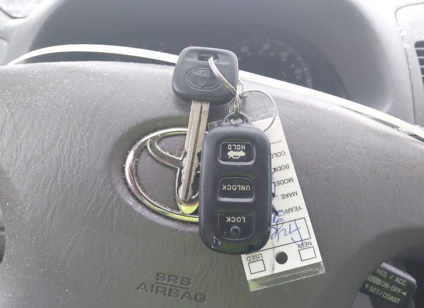 Photo 11 of 2004 Toyota Camry LE (VIN 4T1BE32K34U925120)