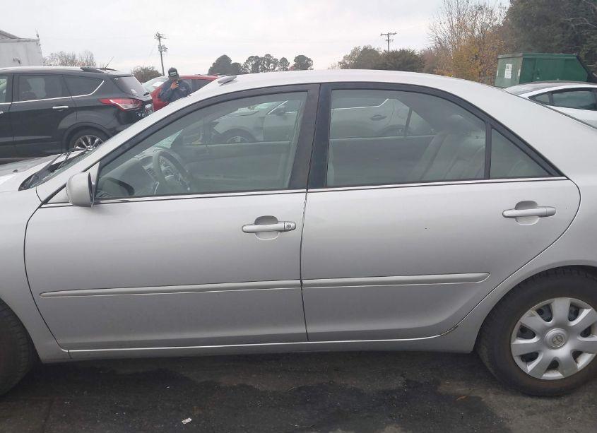 Photo 14 of 2004 Toyota Camry LE (VIN 4T1BE32K34U925120)