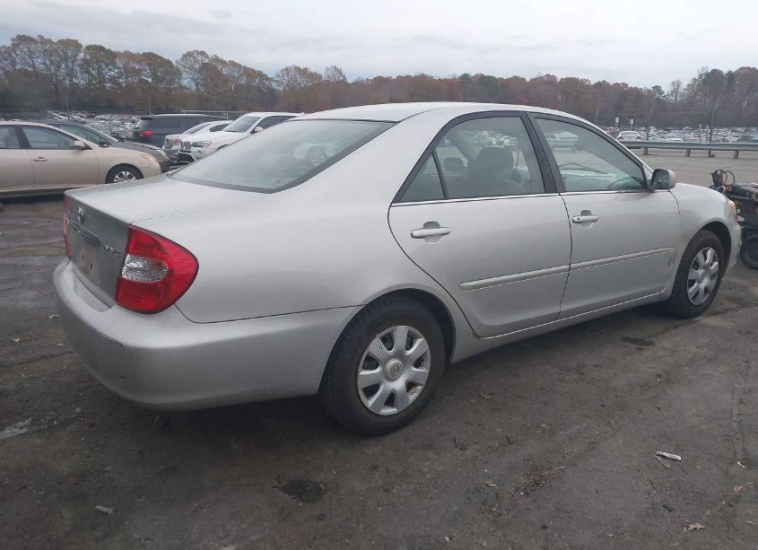 Photo 4 of 2004 Toyota Camry LE (VIN 4T1BE32K34U925120)