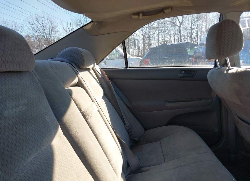 Photo 8 of 2004 Toyota Camry LE (VIN 4T1BE32K34U927272)