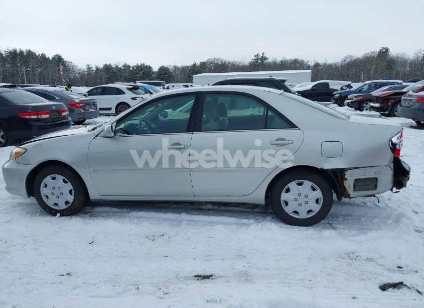 Photo 15 of 2004 Toyota Camry LE (VIN 4T1BE32K34U935386)