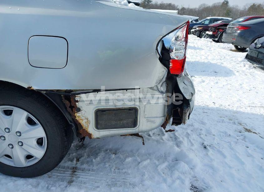 Photo 18 of 2004 Toyota Camry LE (VIN 4T1BE32K34U935386)