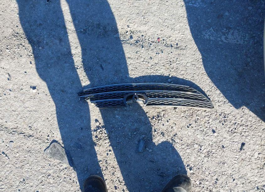 Photo 12 of 2004 Toyota Camry LE (VIN 4T1BE32K34U935789)