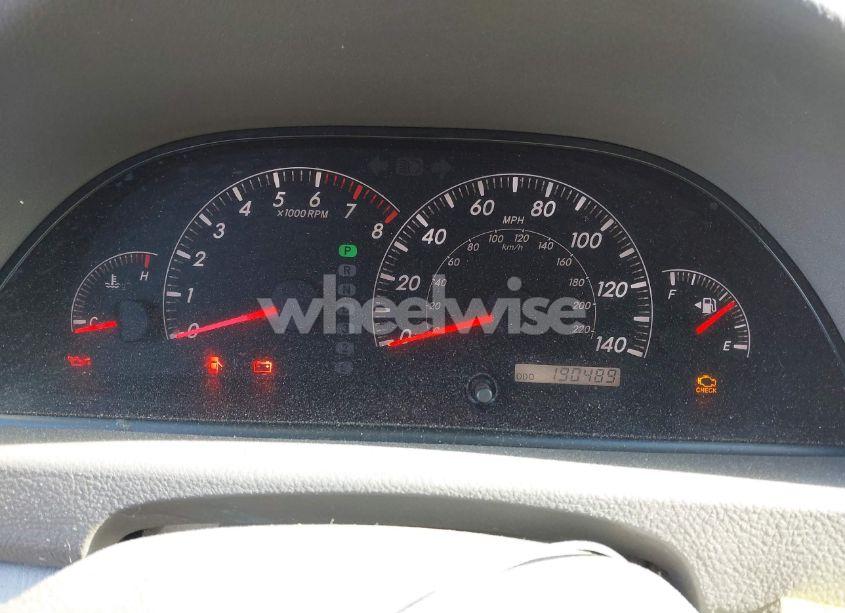 Photo 7 of 2005 Toyota Camry LE (VIN 4T1BE32K35U003867)