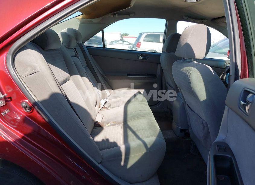 Photo 8 of 2005 Toyota Camry LE (VIN 4T1BE32K35U003867)