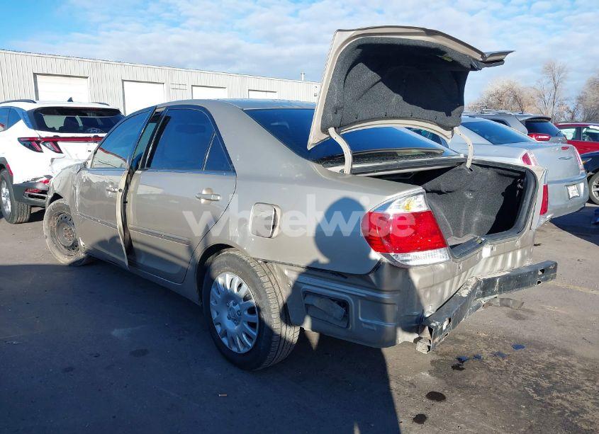 Photo 3 of 2005 Toyota Camry XLE (VIN 4T1BE32K35U062661)