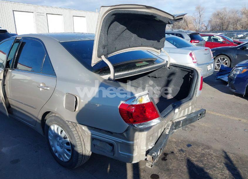 Photo 6 of 2005 Toyota Camry XLE (VIN 4T1BE32K35U062661)