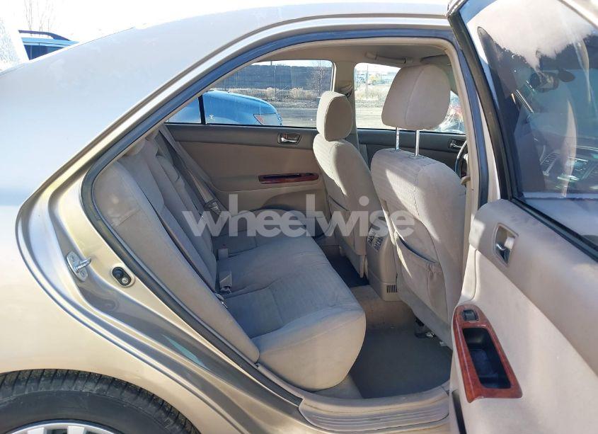 Photo 8 of 2005 Toyota Camry XLE (VIN 4T1BE32K35U062661)