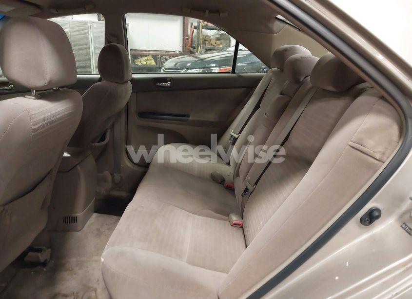 Photo 8 of 2005 Toyota Camry LE (VIN 4T1BE32K35U083199)
