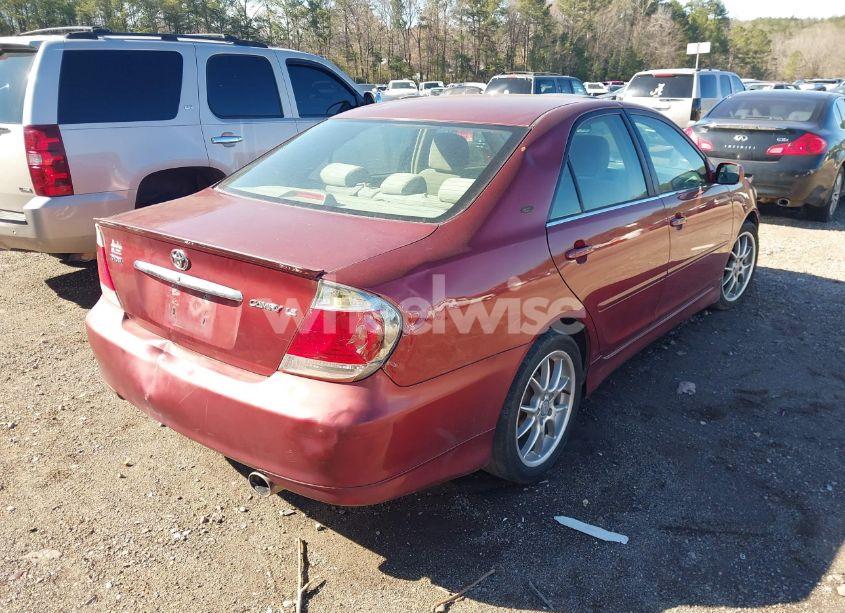 Photo 4 of 2005 Toyota Camry LE/XLE/SE (VIN 4T1BE32K35U087186)