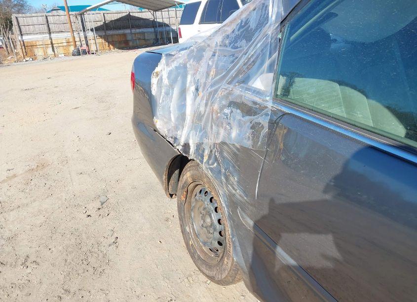 Photo 13 of 2005 Toyota Camry STD (VIN 4T1BE32K35U502619)