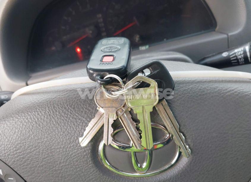 Photo 11 of 2005 Toyota Camry LE (VIN 4T1BE32K35U509568)