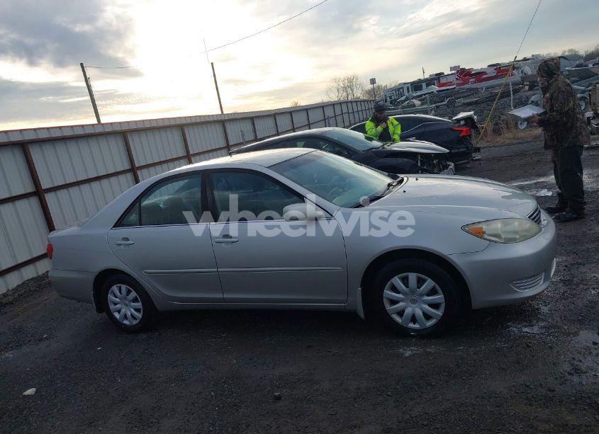 Photo 13 of 2005 Toyota Camry LE (VIN 4T1BE32K35U509568)