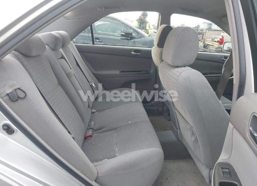 Photo 8 of 2005 Toyota Camry LE (VIN 4T1BE32K35U509568)