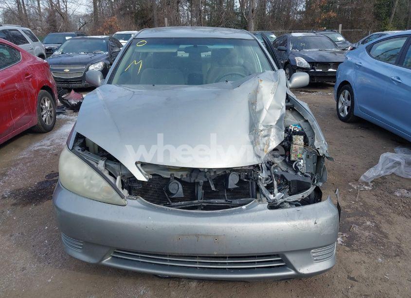 Photo 12 of 2005 Toyota Camry LE (VIN 4T1BE32K35U524801)