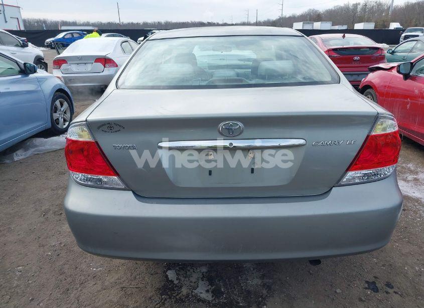Photo 16 of 2005 Toyota Camry LE (VIN 4T1BE32K35U524801)