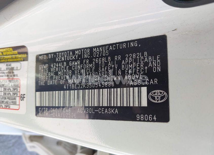 Photo 9 of 2005 Toyota Camry LE/SE/STD/XLE (VIN 4T1BE32K35U545888)