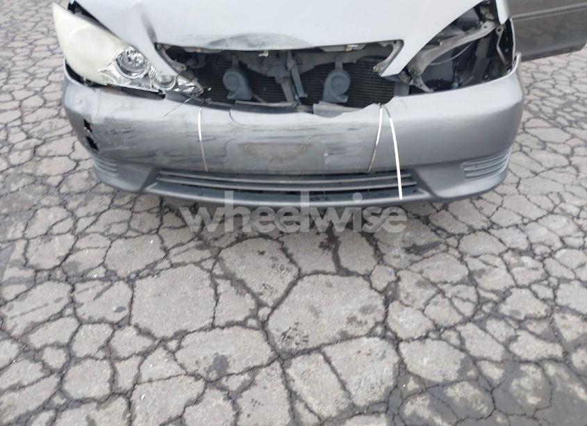 Photo 12 of 2005 Toyota Camry LE (VIN 4T1BE32K35U555837)
