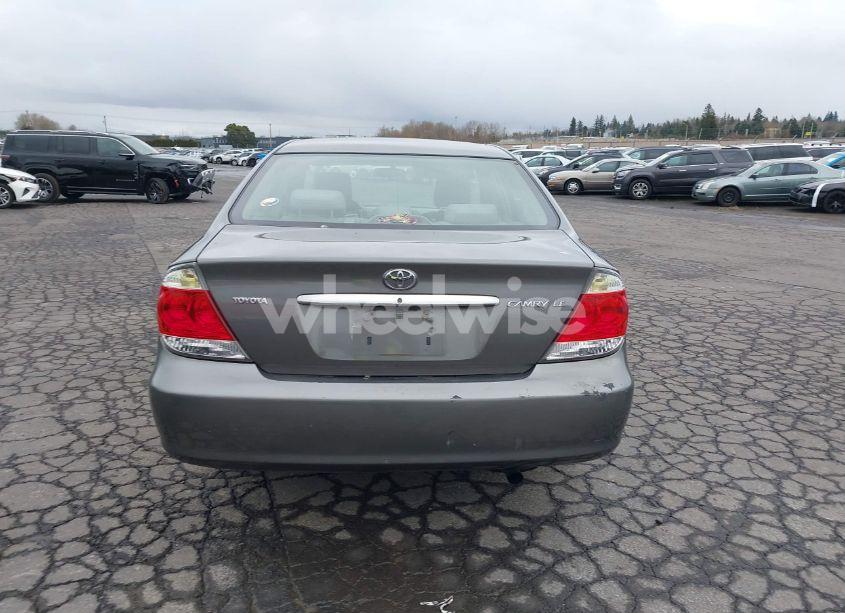 Photo 17 of 2005 Toyota Camry LE (VIN 4T1BE32K35U555837)